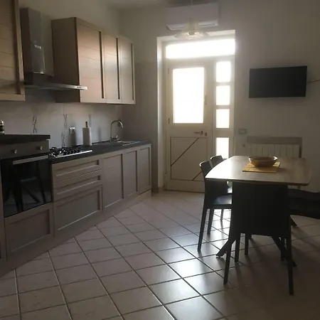 Enjoy House Apartamento Magomadas